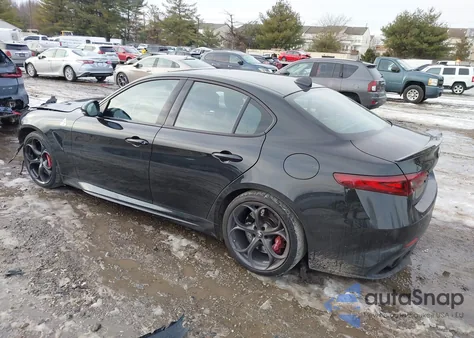 2021 Alfa Romeo Giulia Quadrifoglio Rwd from USA, damaged, VIN ZARFAMEV0M7648976